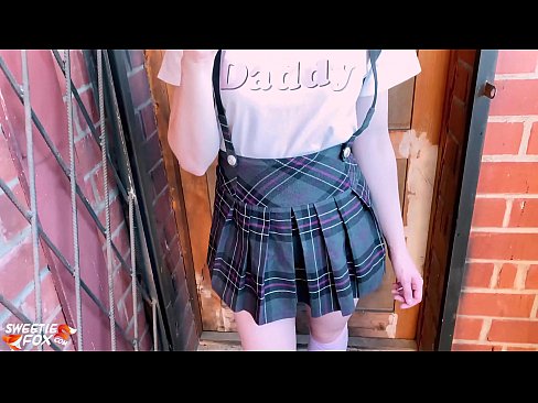 ❤️ Školáčka jej hlboko vysaje penis a namiesto vyučovania šuká. Porno na nás ☑