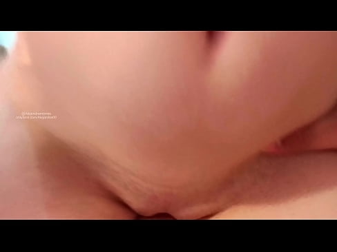 ❤️ Spím v izbe svojej sestry a tak som sa zobudila Porno na nás ☑
