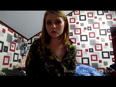 ❤️ Mladá blond študentka z Ruska má rada väčšie vtáky. Porno na nás ☑